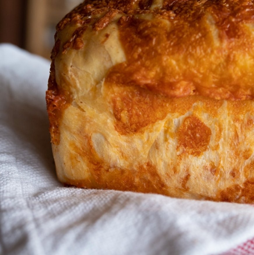 Cheese Bread - Oonnie - Bon Ton Bakery