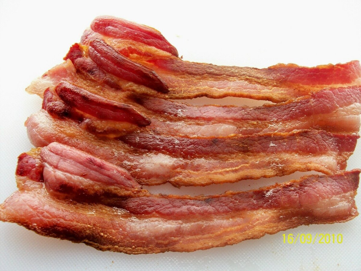 Drycured Hickory Smoked Side Bacon Sliced - 454 Gram - Gluten Free - Keto - Oonnie - Irvings Farm Fresh Pork